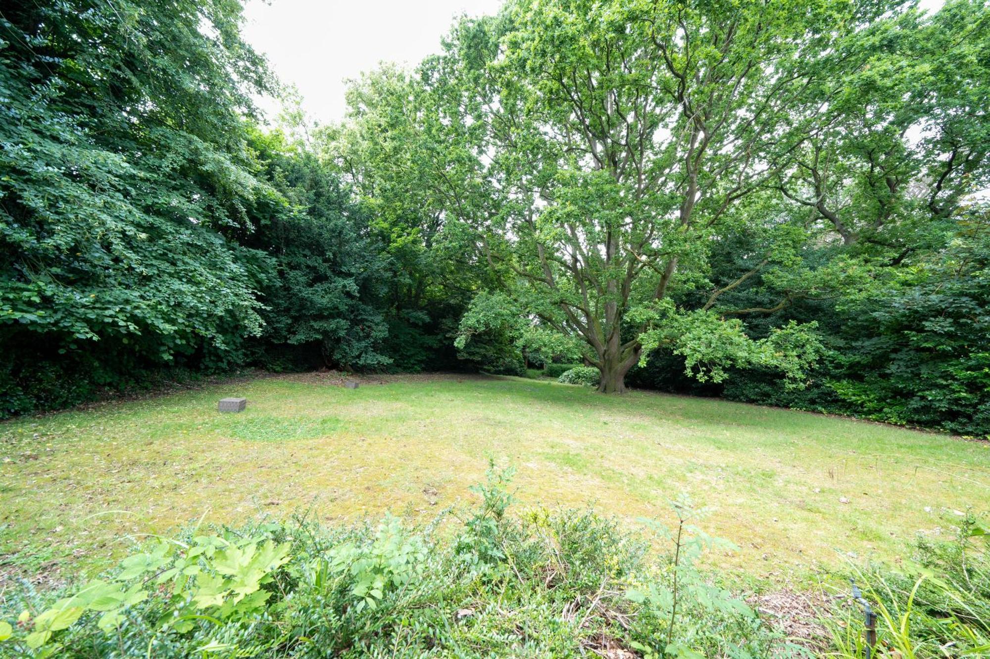 Villa House On The Hill à Harrow on the Hill Extérieur photo